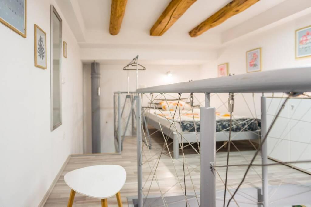 Apartma N'Poznam Tobacna Ljubljana Extérieur photo