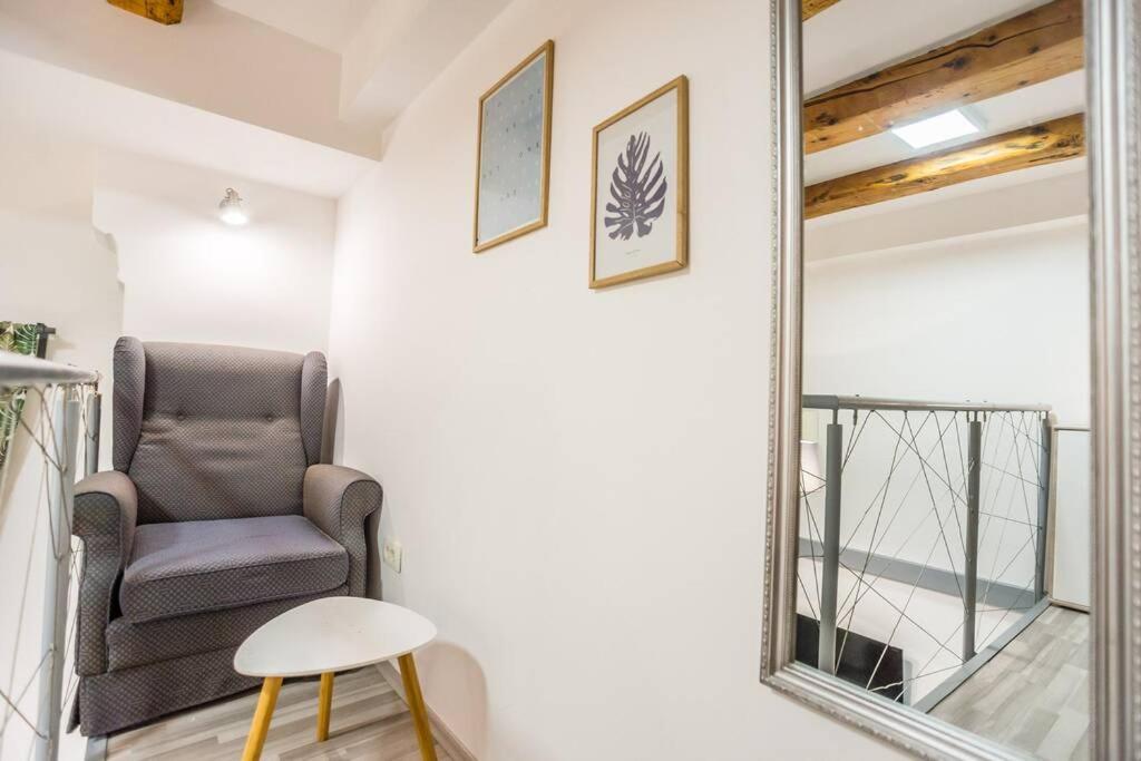 Apartma N'Poznam Tobacna Ljubljana Extérieur photo