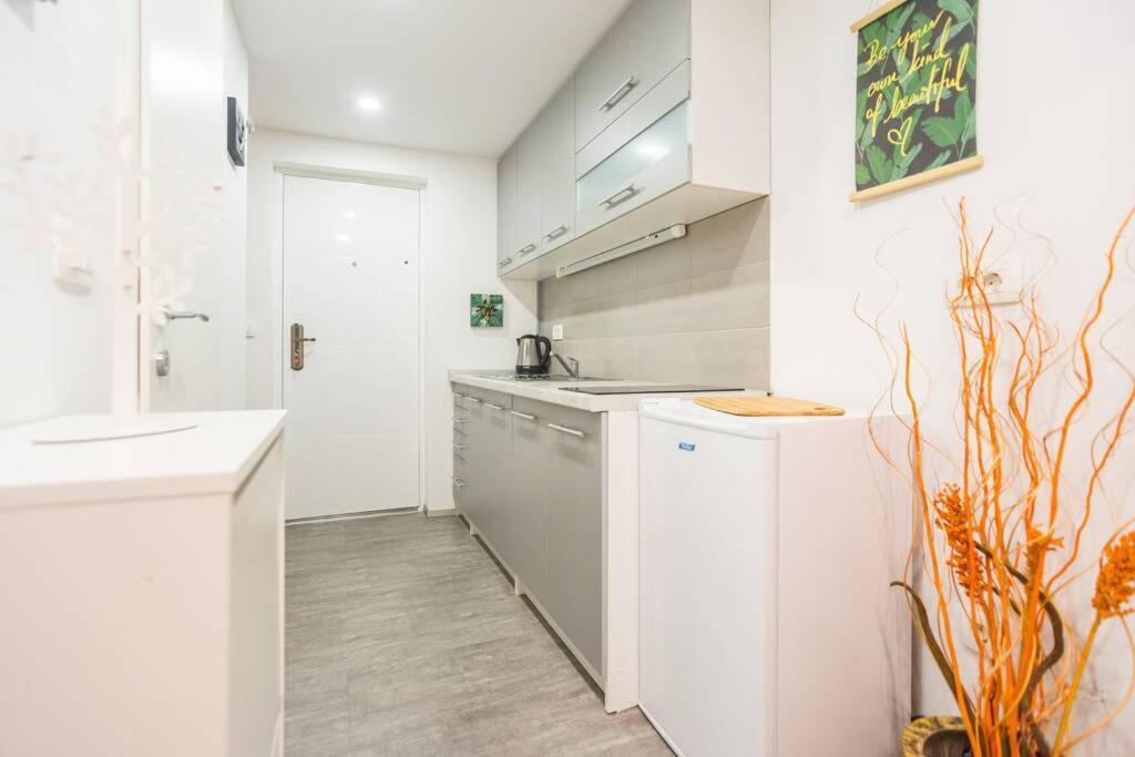 Apartma N'Poznam Tobacna Ljubljana Extérieur photo