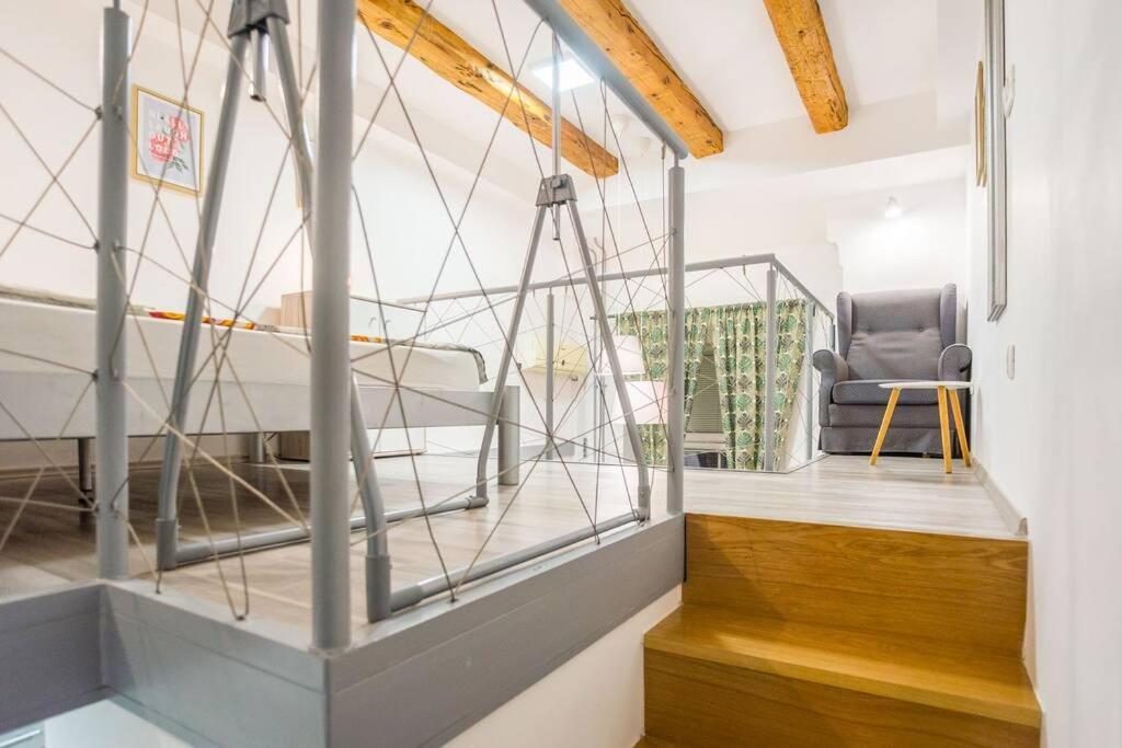 Apartma N'Poznam Tobacna Ljubljana Extérieur photo
