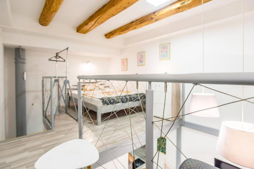 Apartma N'Poznam Tobacna Ljubljana Extérieur photo